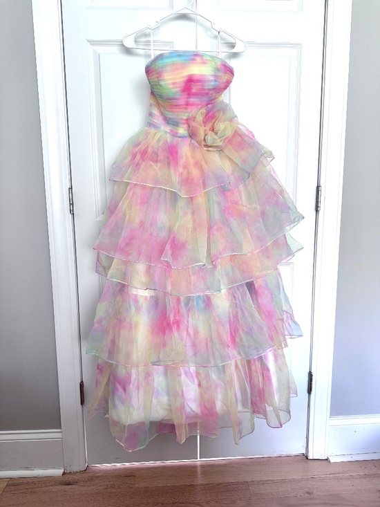 JVN by Jovani Dresses & Skirts - JVN by Jovani Pastel Watercolor Tiered Prom Gown Size 2/4